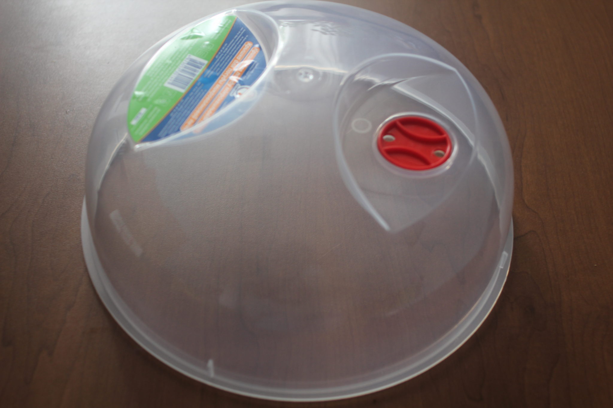 Кришка-ковпак в мікрохвильову піч