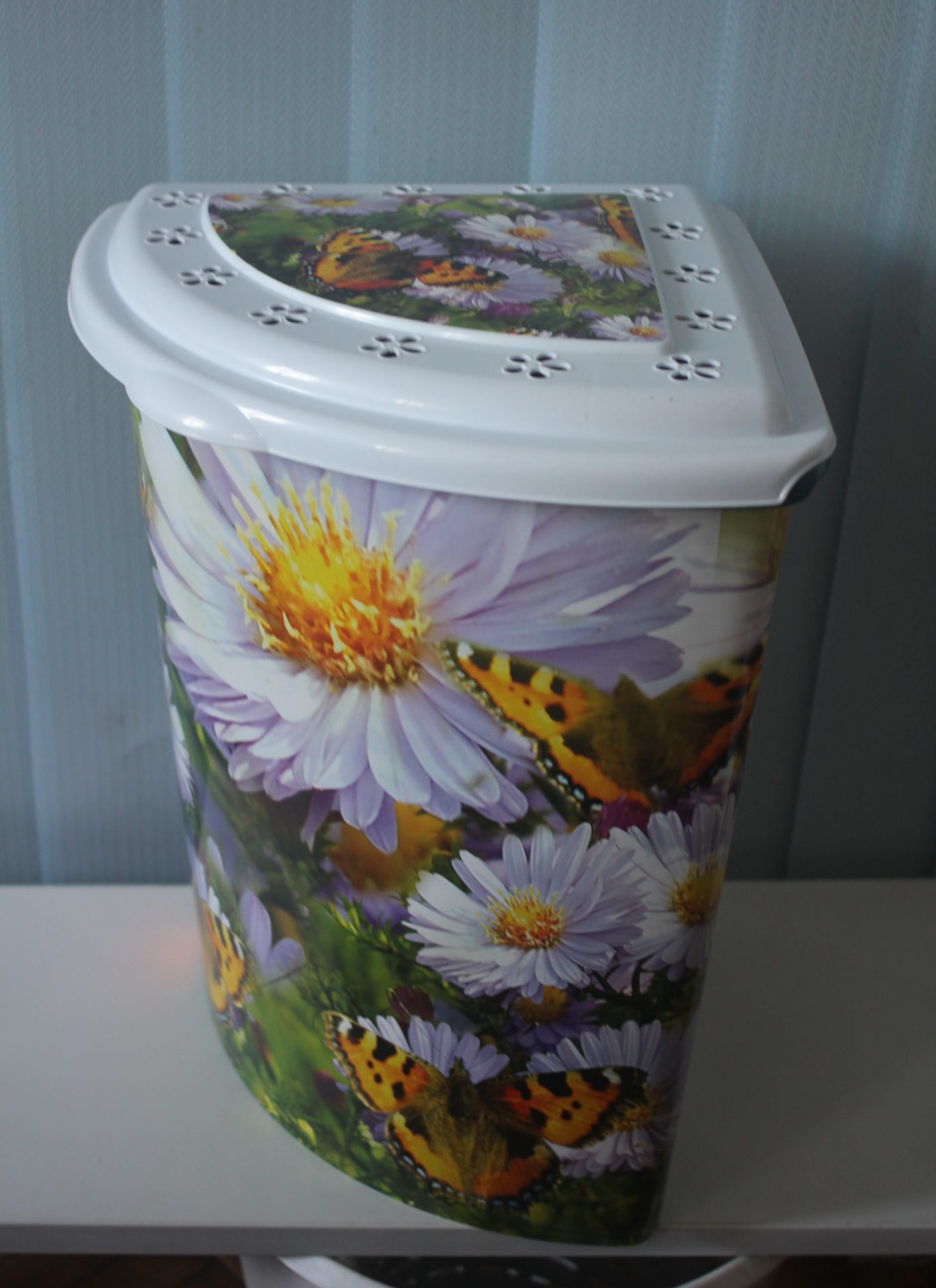 Кошик для білизни кутовий з малюнком