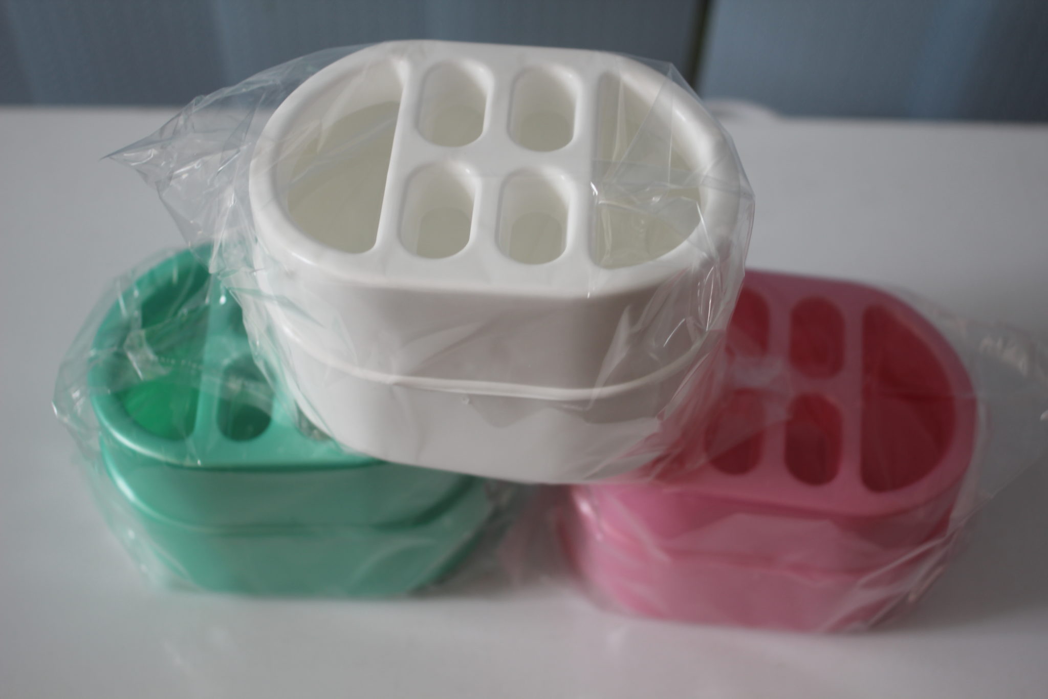 Підставка під зубні щітки