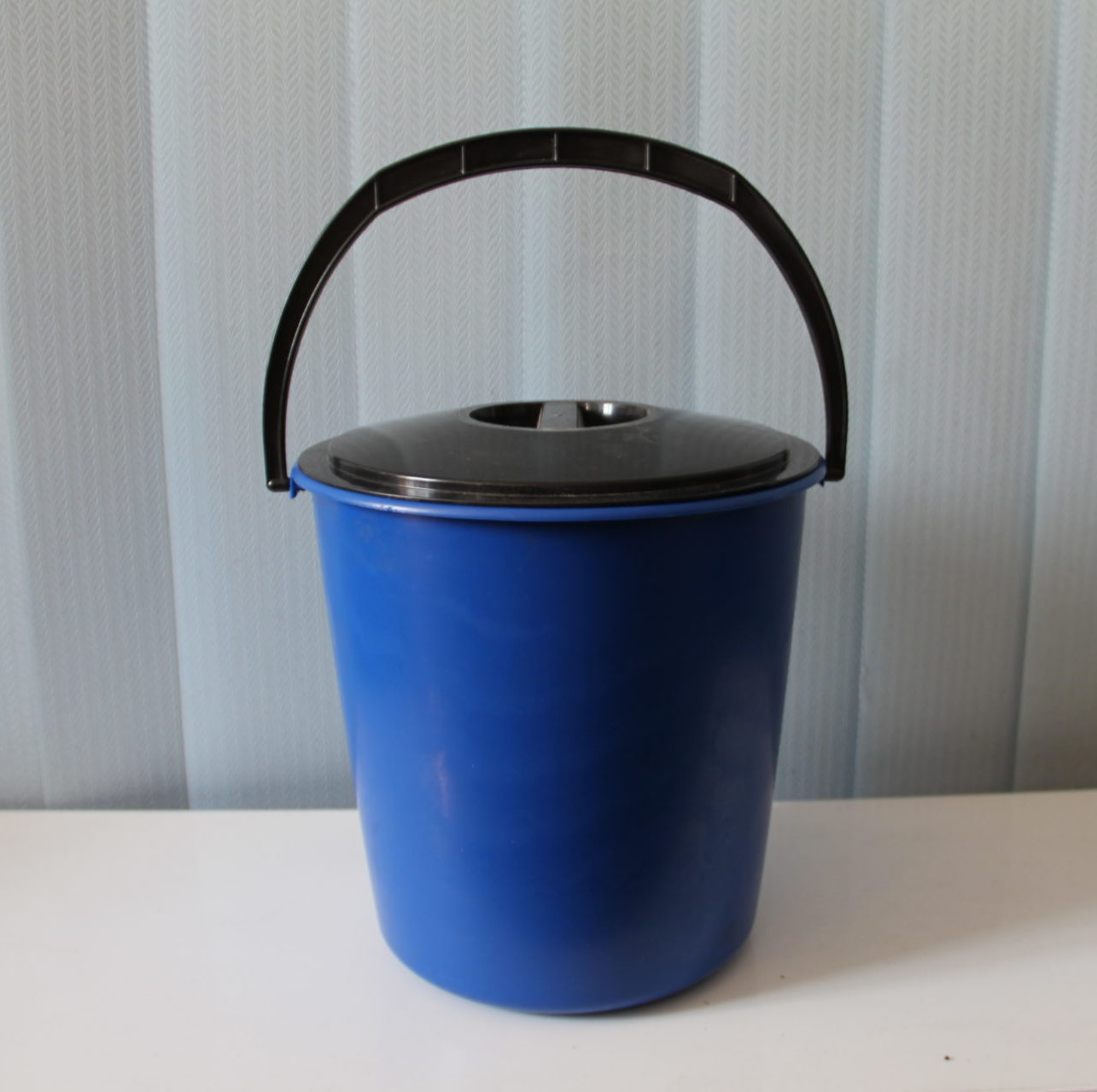 Відро з кришкою для саду (10 л.)